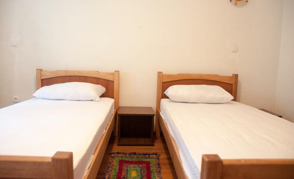 Aste Guesthouse Τροπόγια Δωμάτιο φωτογραφία