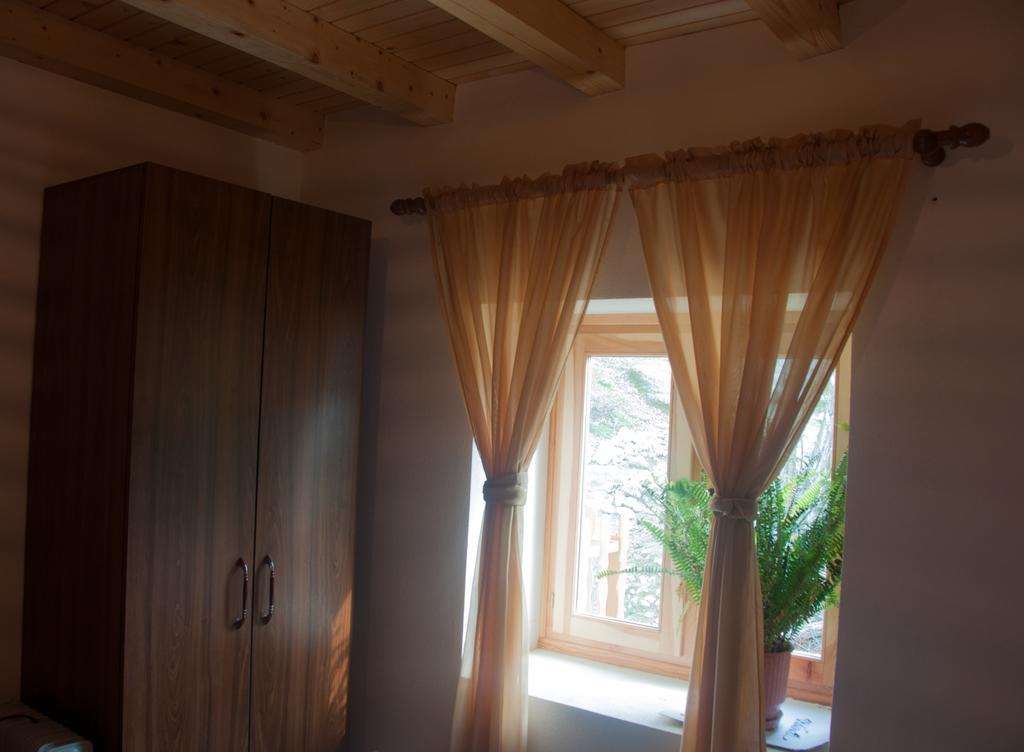 Aste Guesthouse Τροπόγια Δωμάτιο φωτογραφία