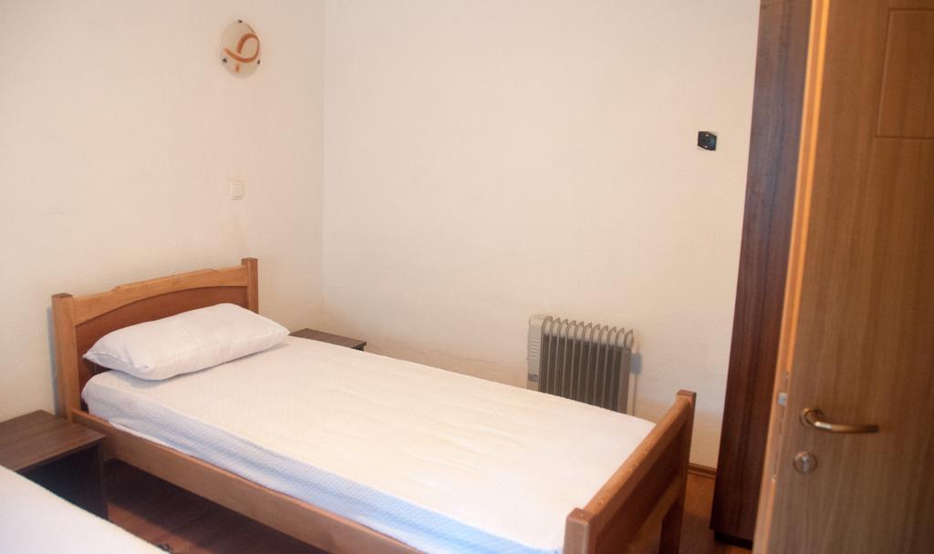Aste Guesthouse Τροπόγια Δωμάτιο φωτογραφία
