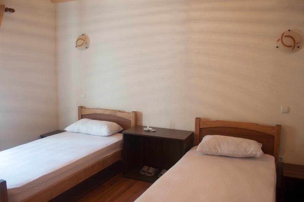 Aste Guesthouse Τροπόγια Δωμάτιο φωτογραφία