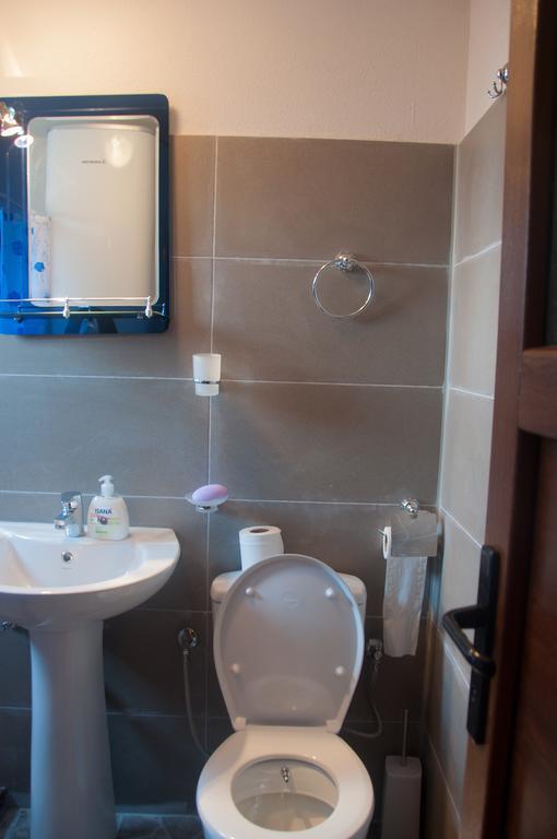 Aste Guesthouse Τροπόγια Δωμάτιο φωτογραφία